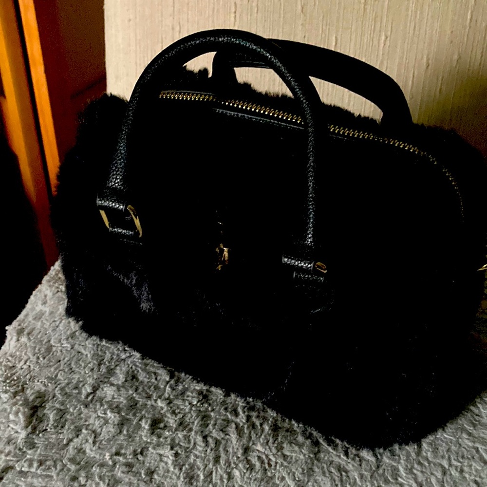 Fuzzy Evening Isaac Mizrahi NY Romantic Bag